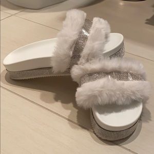 Fluffy bling slides